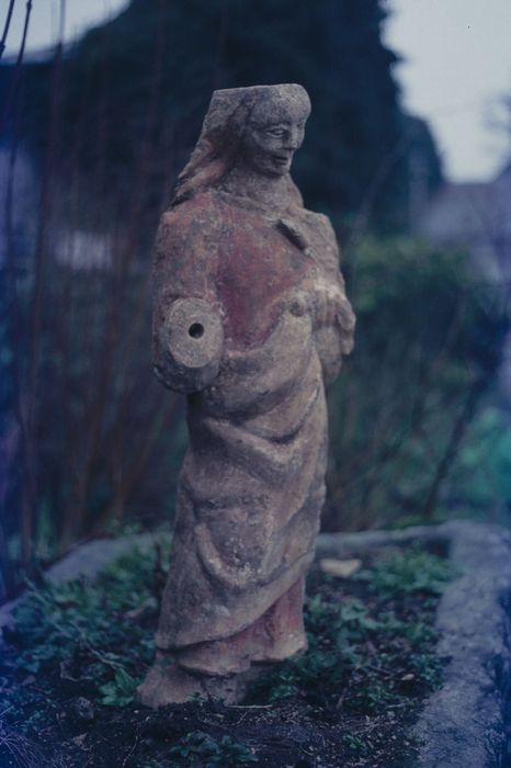 statue : Vierge à l'Enfant