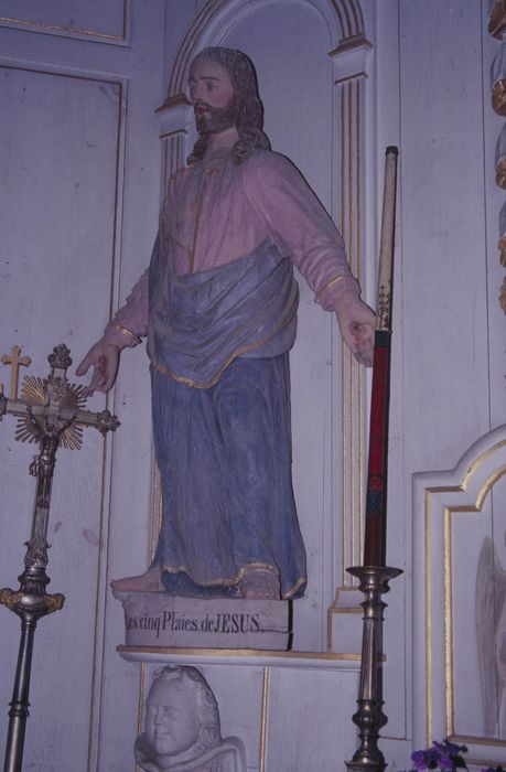 statue : Christ au cinq plaies