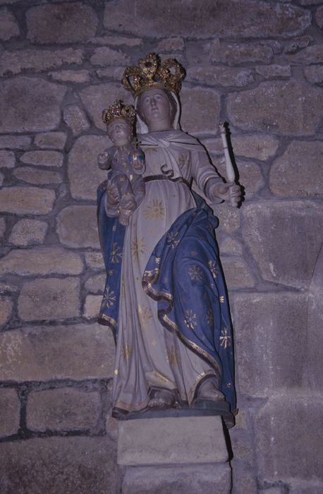 statue : Vierge à l'Enfant