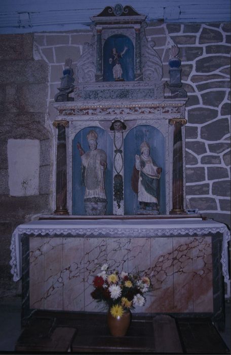 autel latéral nord, retable, statues