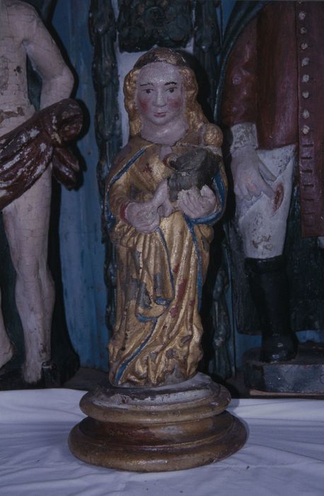statue : Vierge à l'Enfant