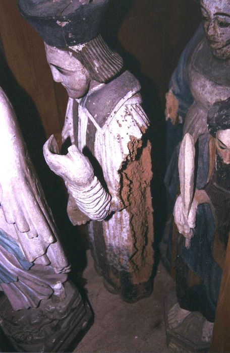 statue : Saint Yves