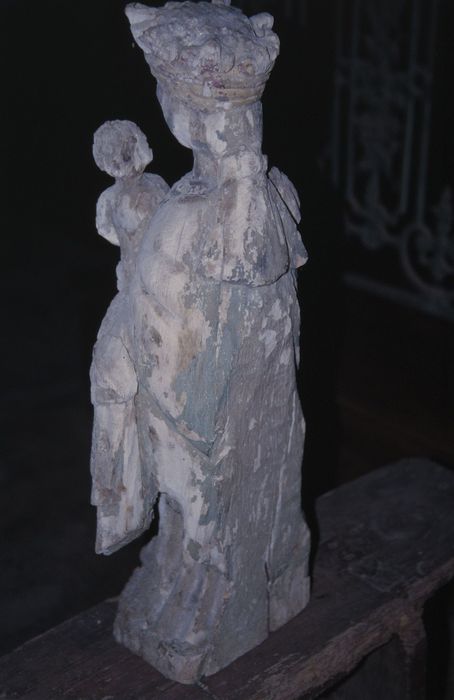 statue : Vierge à l'Enfant