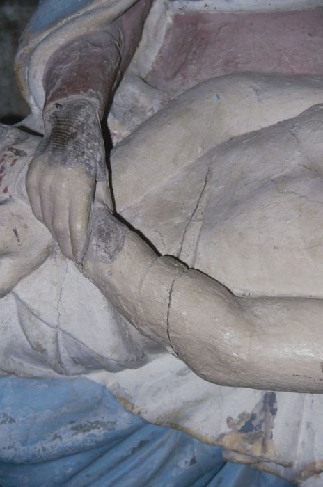 groupe sculpté : Vierge de Douleur ou Vierge de Pitié, détail