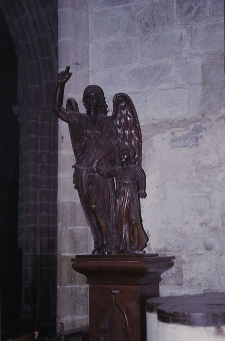 groupe sculpté : L'Ange et le jeune Tobie