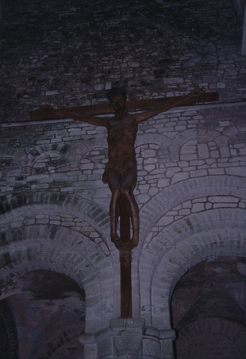 statue : Christ en croix n°3