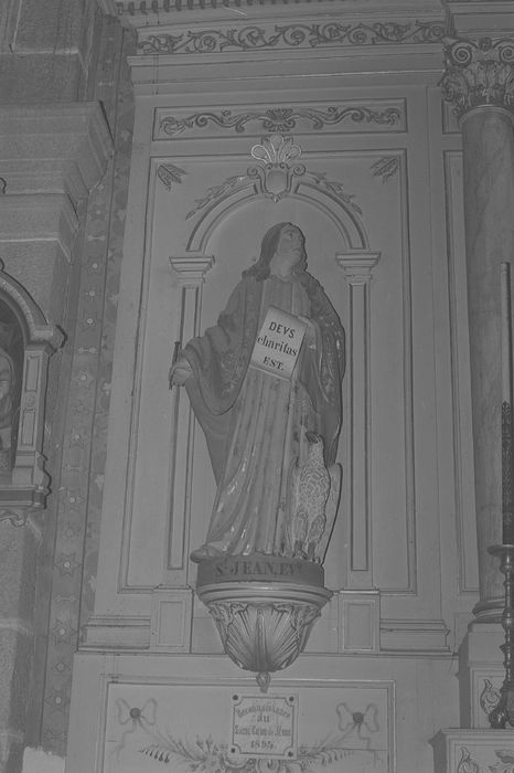 statue : Saint Jean