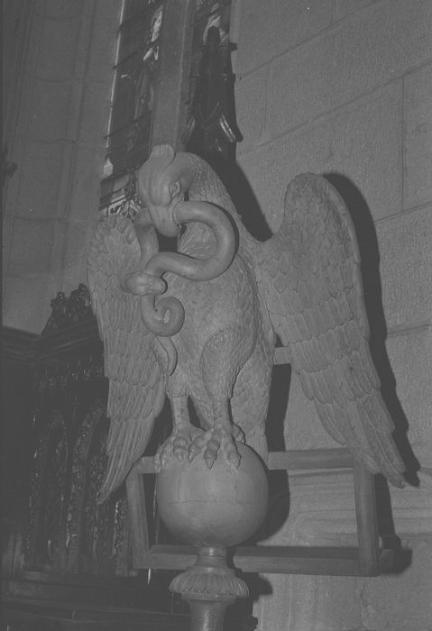 lutrin (aigle-lutrin)
