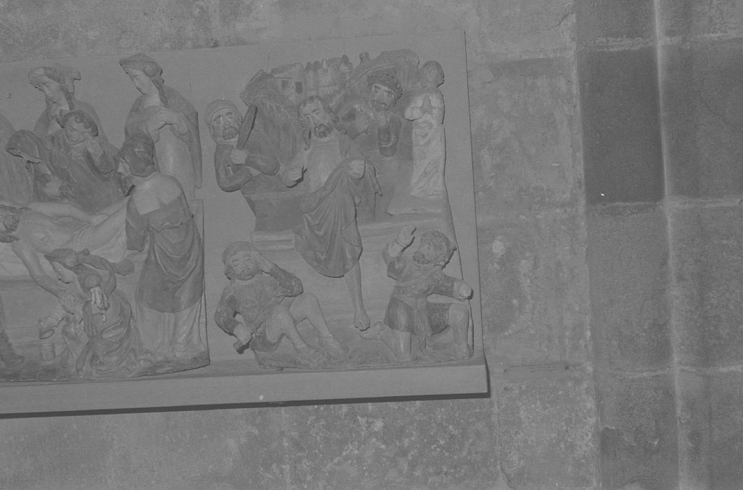bas-relief : Résurrection