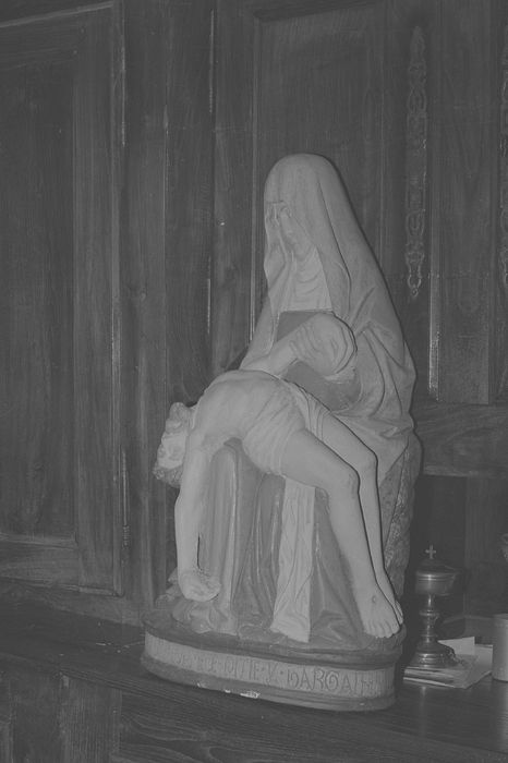 groupe sculpté : Vierge de Douleur
