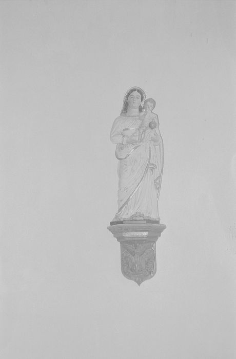 statue : Vierge à l'Enfant