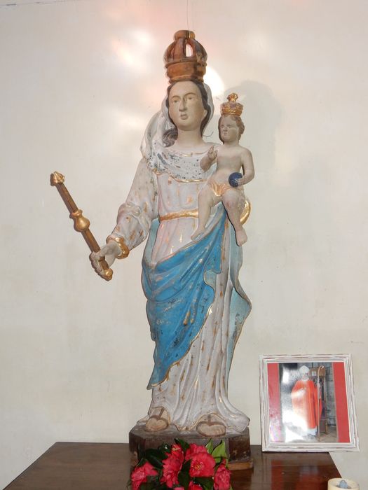 statue : Vierge à l'Enfant