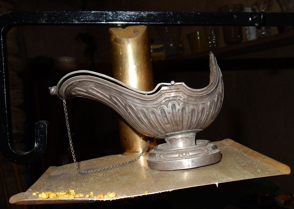 navette et cuiller à encens