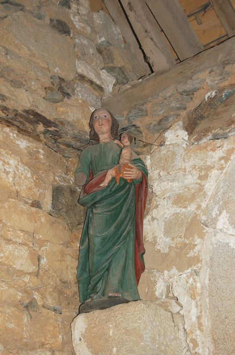 statue : Vierge à l'Enfant - © Ministère de la Culture (France), Archives départementales des Côtes-d’Armor, Conservation des antiquités et des objets d’art – Tous droits réservés