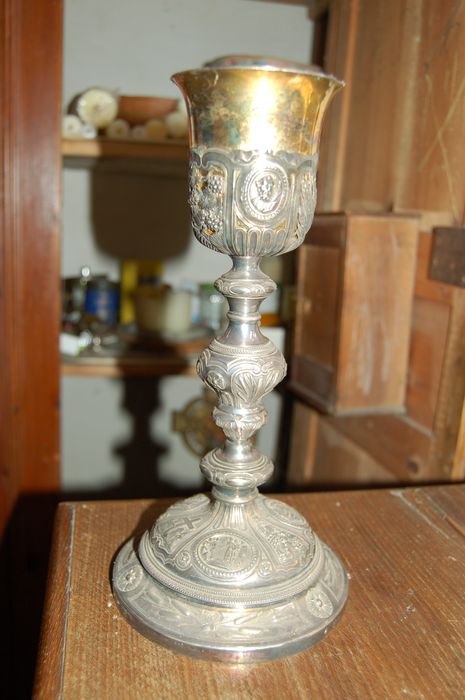 calice - © Ministère de la Culture (France), Archives départementales des Côtes-d’Armor, Conservation des antiquités et des objets d’art – Tous droits réservés