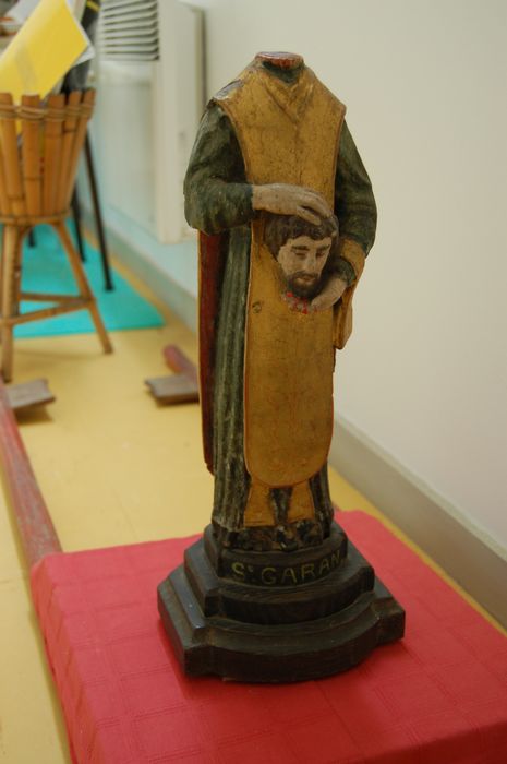 statue (statuette) : Saint Garan