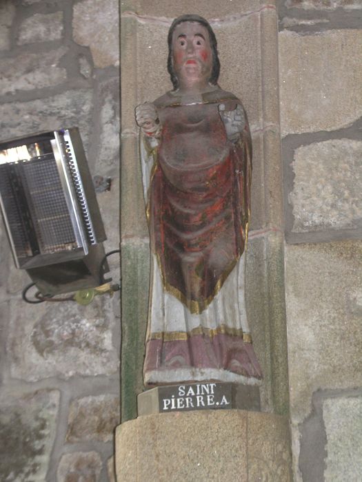 statue : Saint prêtre dit Saint Pierre