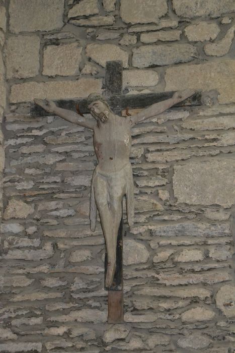 statue : Christ en croix