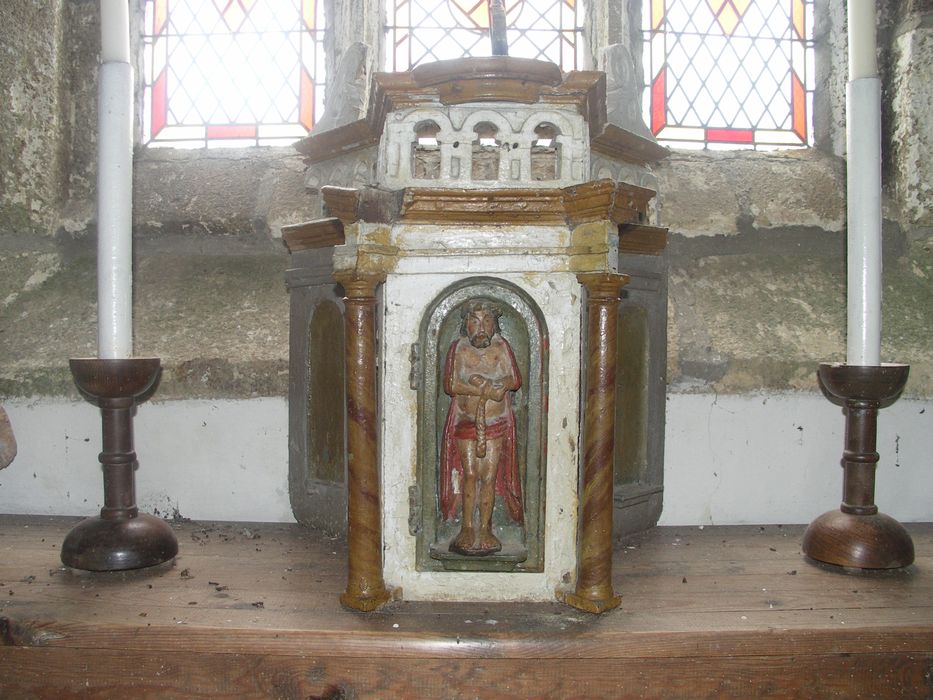 tabernacle de l’ancien retable - © Ministère de la Culture (France), Archives départementales des Côtes-d’Armor, Conservation des antiquités et des objets d’art – Tous droits réservés 