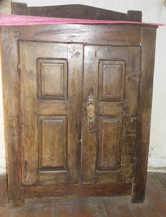 armoire de sacristie - © Ministère de la Culture (France), Archives départementales des Côtes-d’Armor, Conservation des antiquités et des objets d’art – Tous droits réservés 