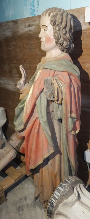 statue : Saint Jean, profil gauche