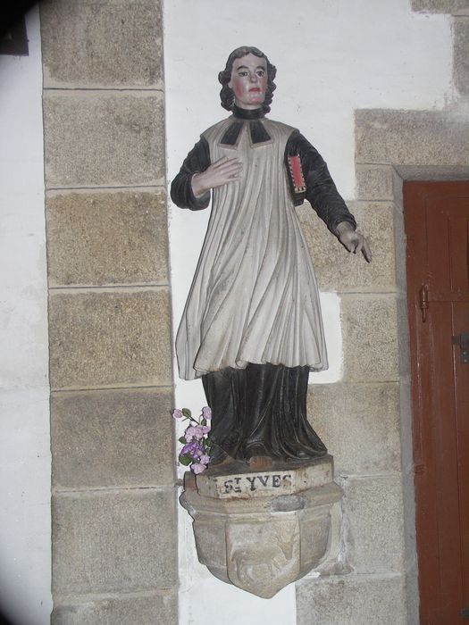 statue : Saint Yves - © Ministère de la Culture (France), Archives départementales des Côtes-d’Armor, Conservation des antiquités et des objets d’art – Tous droits réservés 