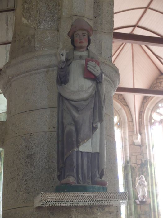 statue : Saint Corentin