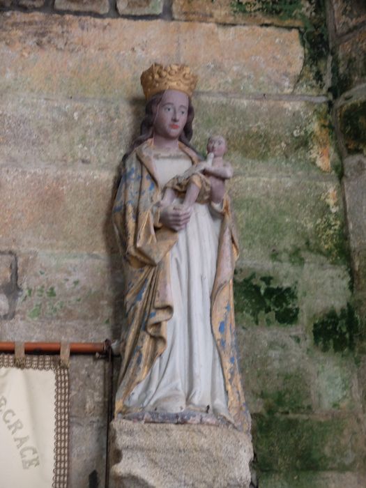 statue : Vierge à l'Enfant