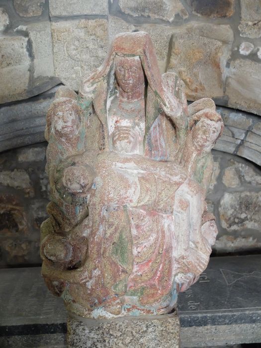 groupe sculpté : Vierge de Douleur