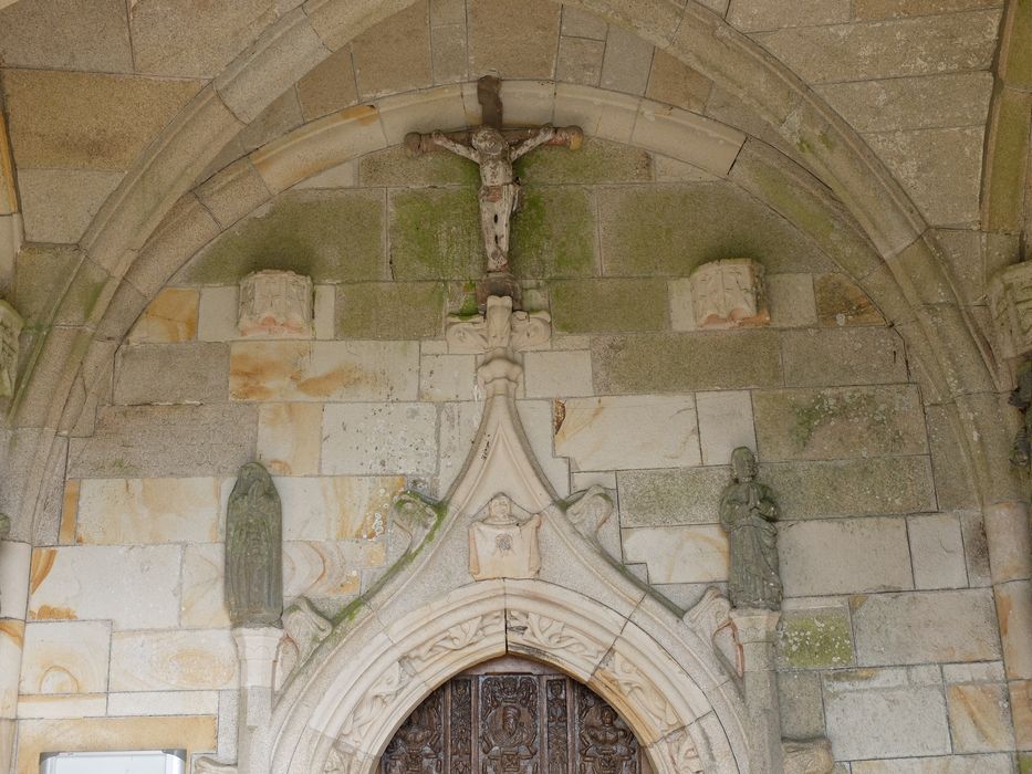 calvaire et bas-relief : Sainte Véronique