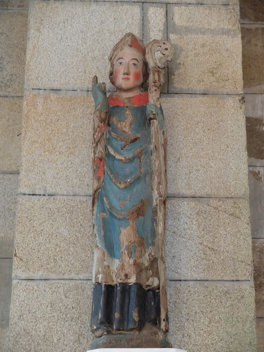 statue : Saint évêque - © Ministère de la Culture (France), Archives départementales des Côtes-d’Armor, Conservation des antiquités et des objets d’art – Tous droits réservés