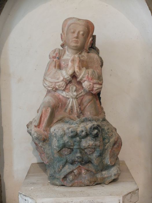 statue : Sainte Marguerite - © Ministère de la Culture (France), Archives départementales des Côtes-d’Armor, Conservation des antiquités et des objets d’art – Tous droits réservés
