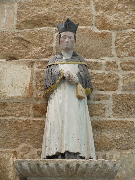 statue : Saint Yves