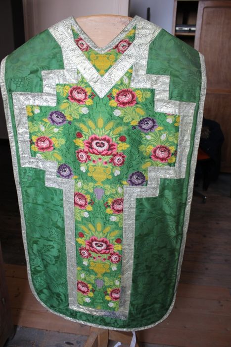 ornement vert (ensemble liturgique) : chasuble