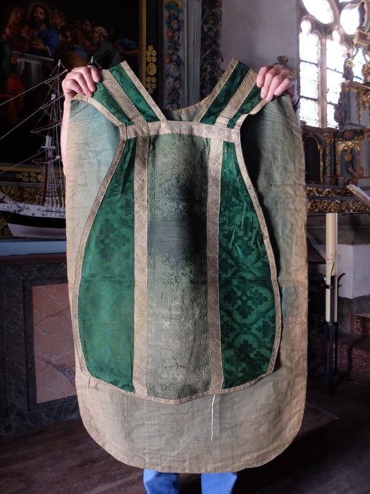 ornement vert (ensemble liturgique) : chasuble