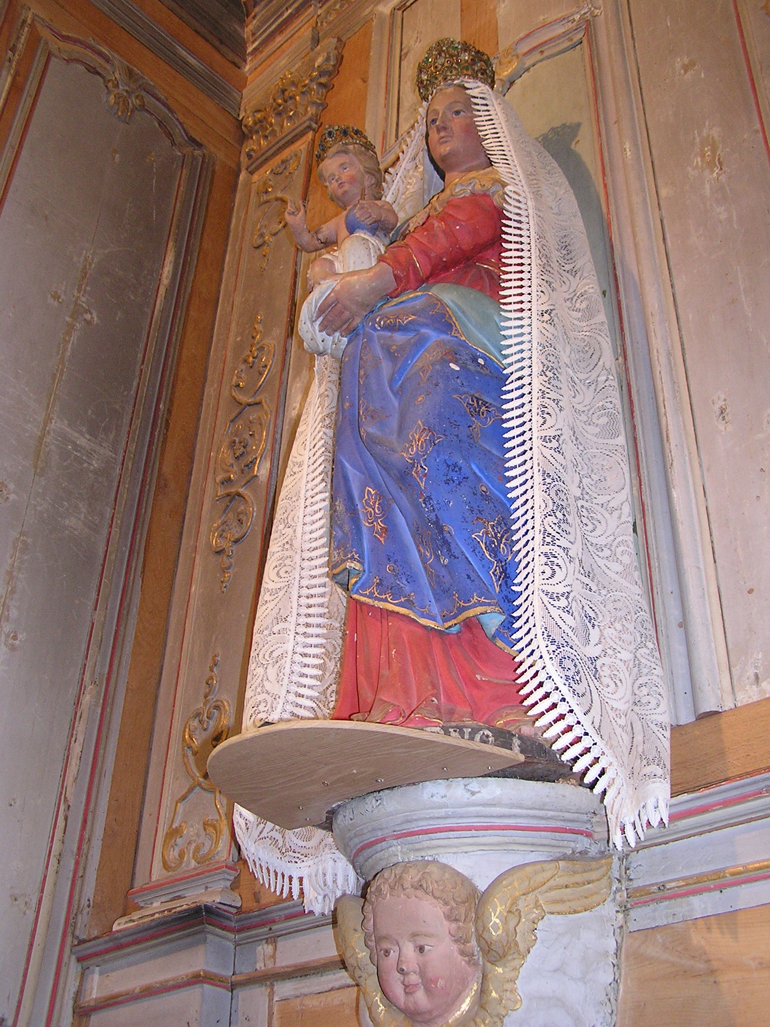 statue : Vierge à l'Enfant