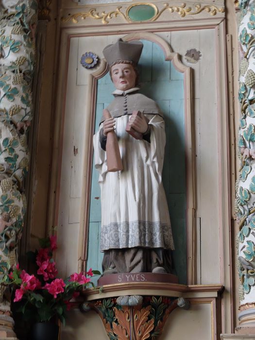 Statue et sa niche : Saint Yves