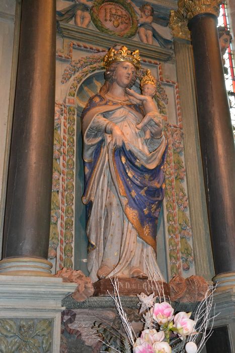 statue : Vierge à l'Enfant