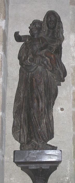 statue : Vierge à l'Enfant n°2