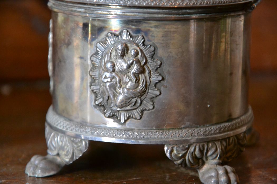 coffret de baptême, détail