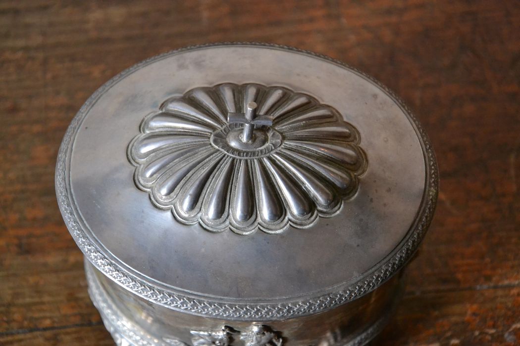 coffret de baptême, détail