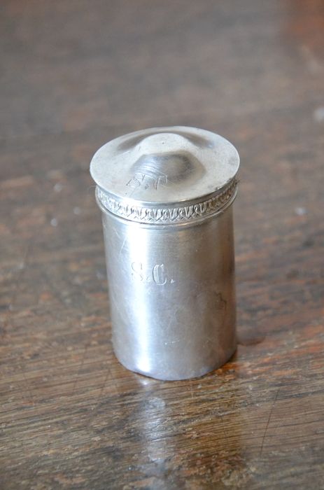 coffret de baptême, détail