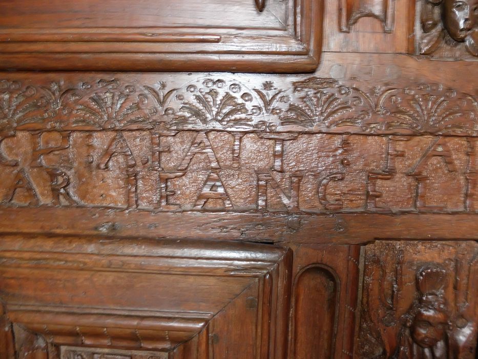 armoire à lin, détail - © Ministère de la Culture (France), Archives départementales des Côtes-d’Armor, Conservation des antiquités et des objets d’art – Tous droits réservés 