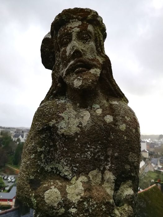 statue : Christ aux liens, vue partielle - © Ministère de la Culture (France), Archives départementales des Côtes-d’Armor, Conservation des antiquités et des objets d’art – Tous droits réservés 