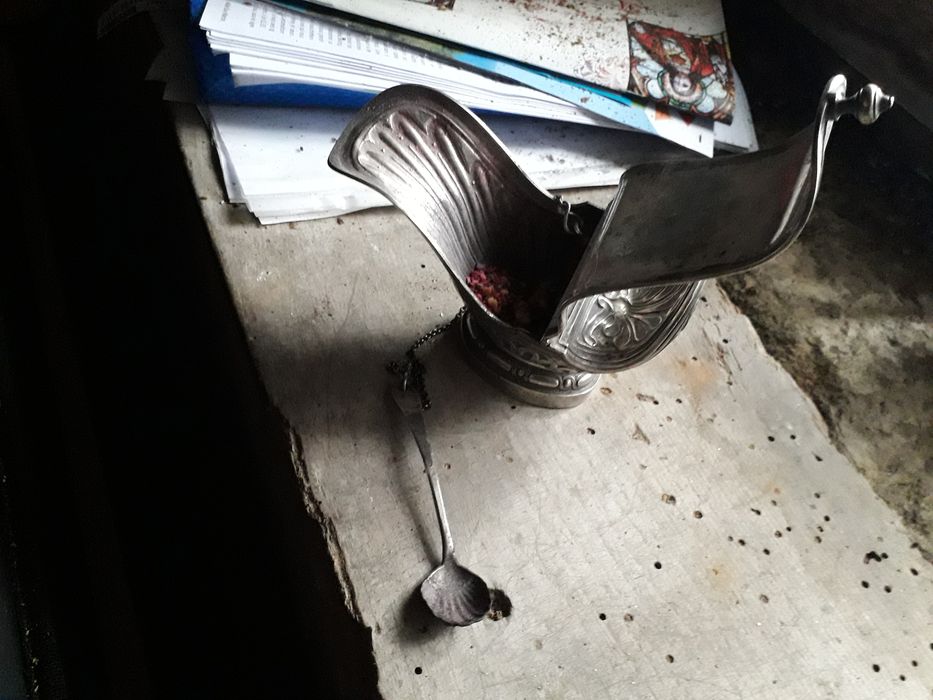 navette et cuiller à encens