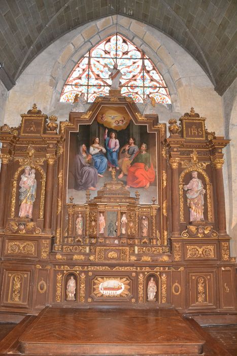 maître-autel, retable, statues : Vierge à l’Enfant, saint Joseph, tableau : Jésus avec le Sainte Parenté