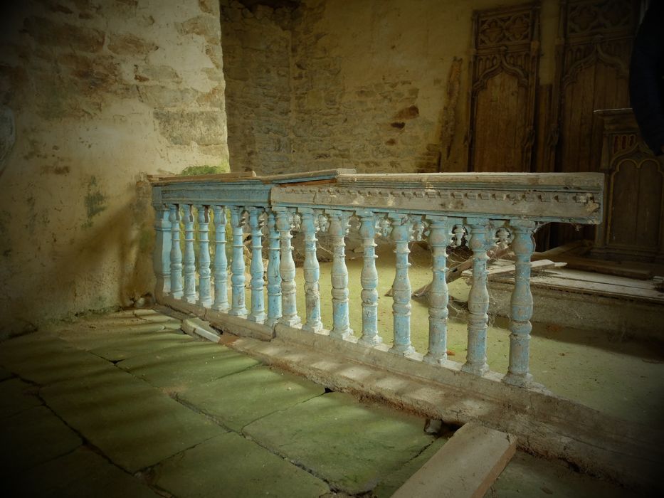 clôture de choeur (table de communion)