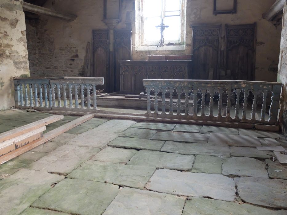 clôture de choeur (table de communion)