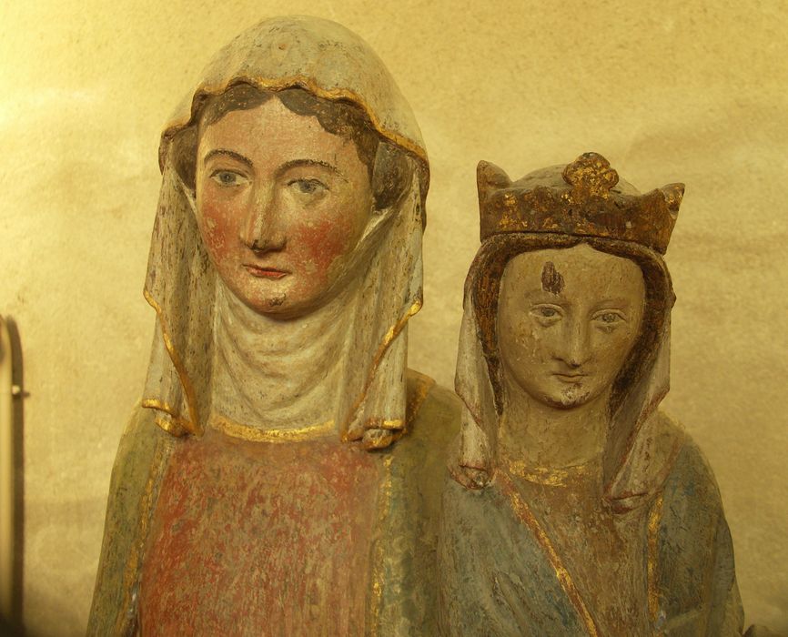 groupe sculpté : sainte Anne et la Vierge, vue partielle
