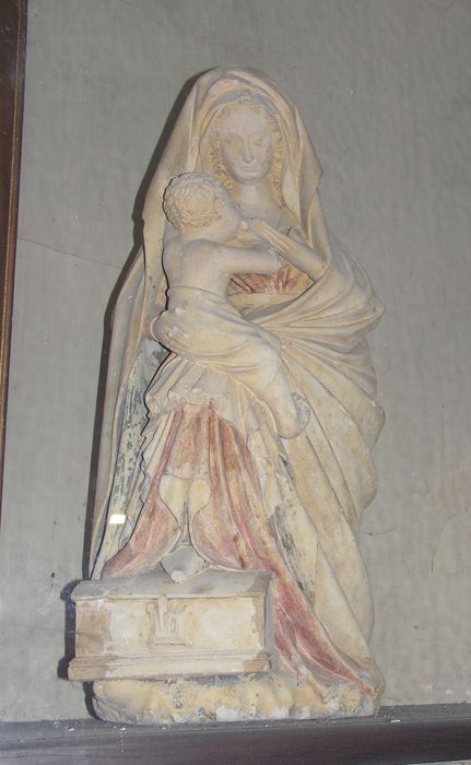 statue : Vierge à l'Enfant